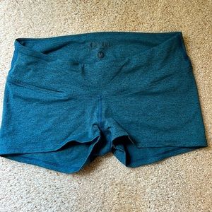 Medium Nobull shorts